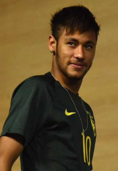 制造假动作 制造假动作